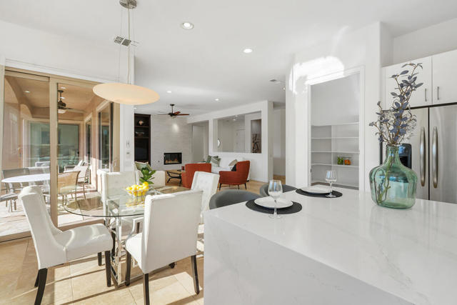 81071 Avenida Sombra, Indio CA: https://media.crmls.org/mediaz/7e8bb3b4-972a-4a23-8641-697b8fddd0d7.jpg