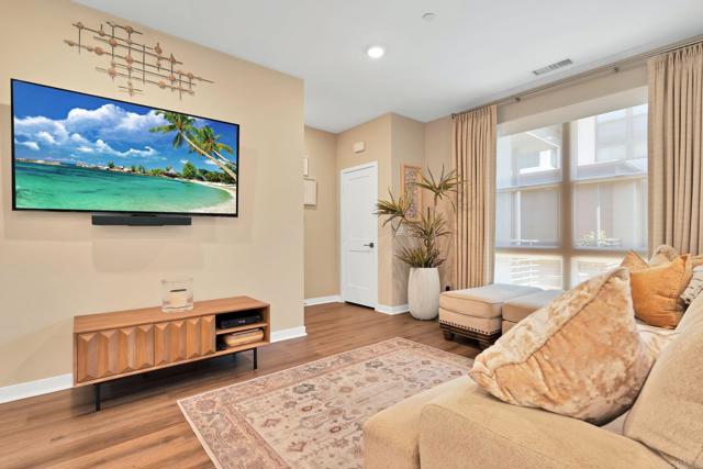 Detail Gallery Image 25 of 61 For 2816 via Alta Pl, San Diego,  CA 92108 - 2 Beds | 2/1 Baths