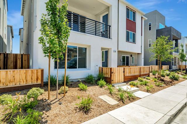 1021 Sinopia Terrace, San Ramon CA: https://media.crmls.org/mediaz/7e8f81d1-a1d5-4627-8582-ca759dd4ccb7.jpg