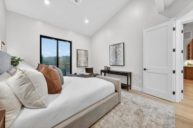 230 Fern Rock Way, Boulder Creek CA: https://media.crmls.org/mediaz/7e8fe1c3-00ea-4ead-b678-84891cf488b7.jpg