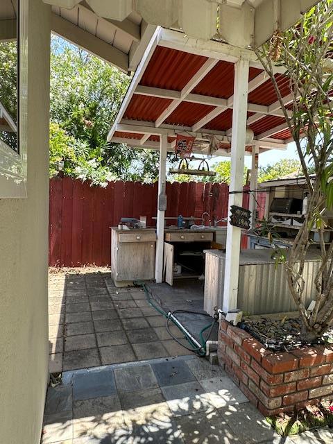 1014 W Homestead Road, Sunnyvale CA: https://media.crmls.org/mediaz/7e90366d-ef59-47c0-9f02-368408bfa61a.jpg