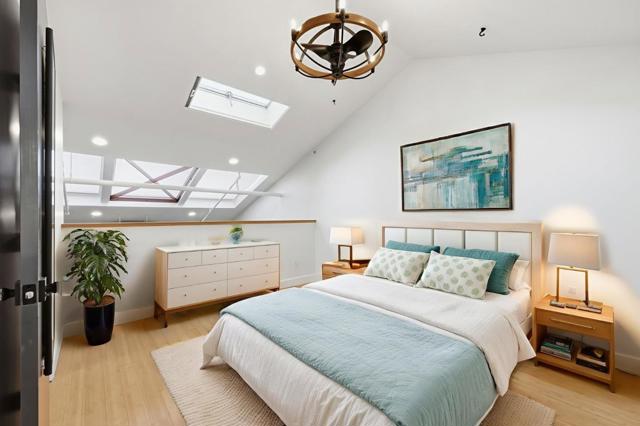 1501 37th Avenue, Oakland CA: https://media.crmls.org/mediaz/7e9174d0-65d6-411a-aea8-8654a98ef751.jpg