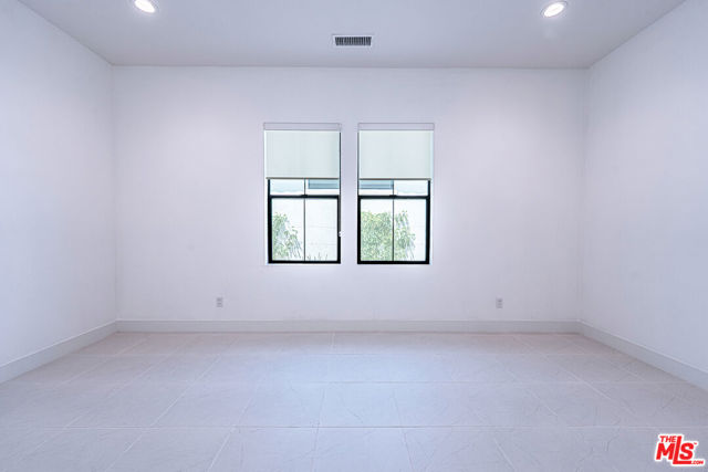 75601 Montage, Palm Desert CA: https://media.crmls.org/mediaz/7e9319c1-33b4-4568-b236-d8ebe0b096f2.jpg