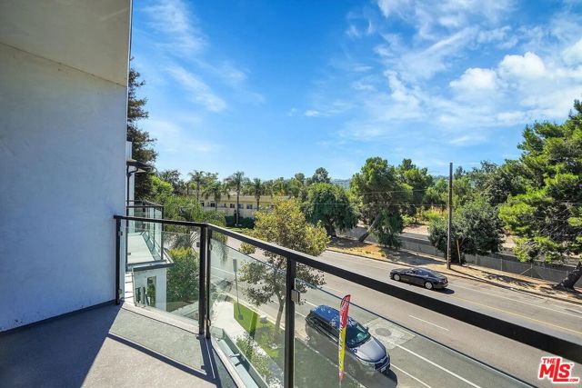 14419 Riverside Drive, 203A photo 21