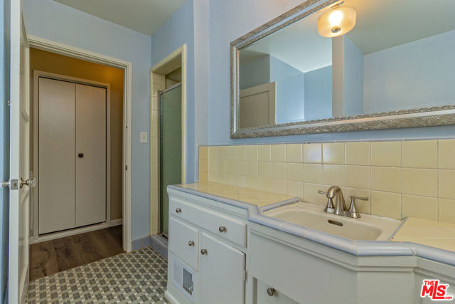 4188 Division Street, Los Angeles CA: https://media.crmls.org/mediaz/7e94ad7d-aabb-4d7c-b329-e4439fb8b908.jpg