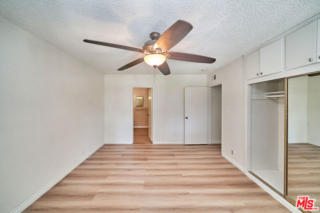 12129 Beverly Boulevard, Whittier CA: https://media.crmls.org/mediaz/7e94aee3-ce7c-42b2-8922-bf7eeae9cb6d.jpg