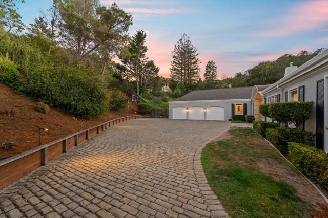 2530 Skyfarm Drive, Hillsborough CA: https://media.crmls.org/mediaz/7e94daf5-6ab8-4f08-b1a8-92ac358eef60.jpg