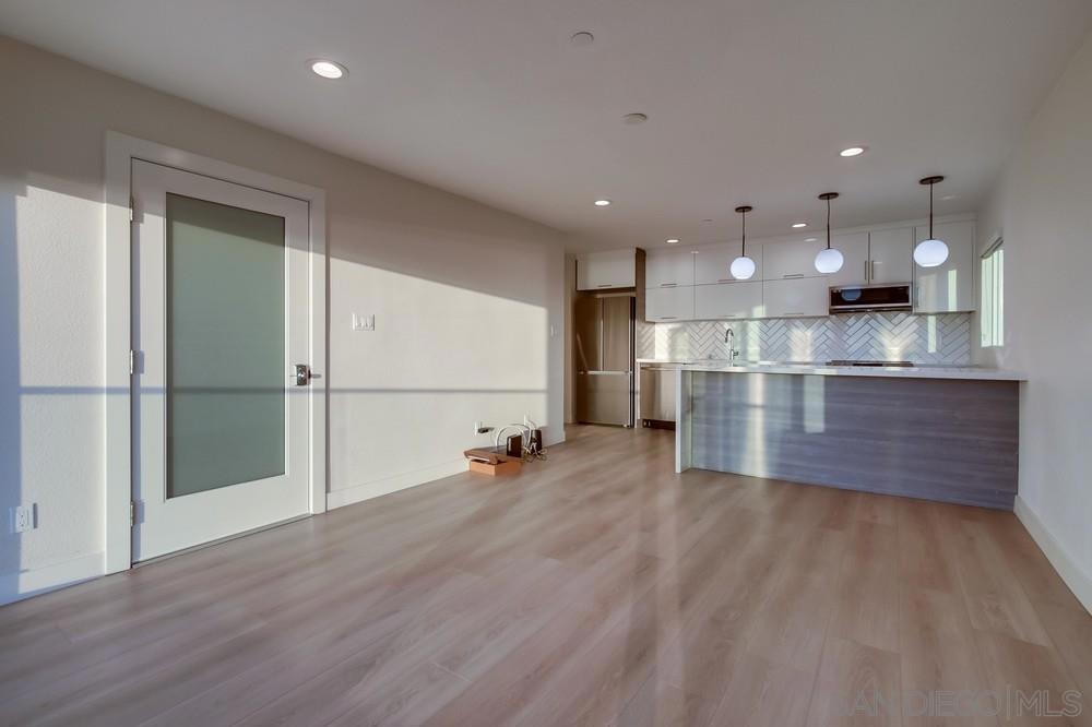 MLS #250032138SD img 54