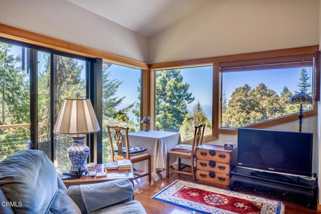 23901 Pacific Heights Drive, Westport CA: https://media.crmls.org/mediaz/7e958bb1-1b54-448c-abea-64a616f3b8ce.jpg