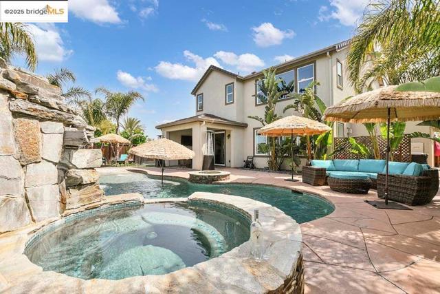 8065 Westport Circle, Discovery Bay CA: https://media.crmls.org/mediaz/7e95d950-0a83-4858-9616-c229ded193f6.jpg