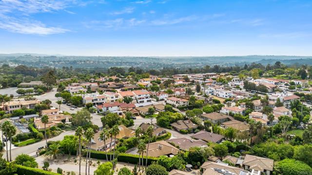 6148 El Tordo, Rancho Santa Fe CA: https://media.crmls.org/mediaz/7e9673f1-71c1-4030-b6f6-1f2b312e5372.jpg