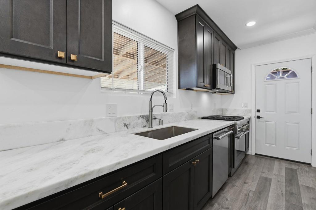 3219 Polk Ave - photo 14