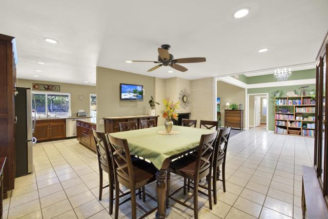 14152 Kendra Way, Poway CA: https://media.crmls.org/mediaz/7e977d2a-7334-406c-97a2-bd086b97dfbb.jpg