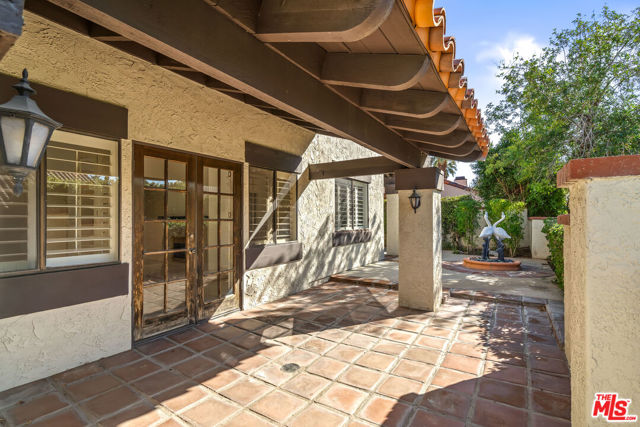 62 Calle Solano, Rancho Mirage CA: https://media.crmls.org/mediaz/7e980fc2-1ddc-4679-aef5-00e37ef3f691.jpg