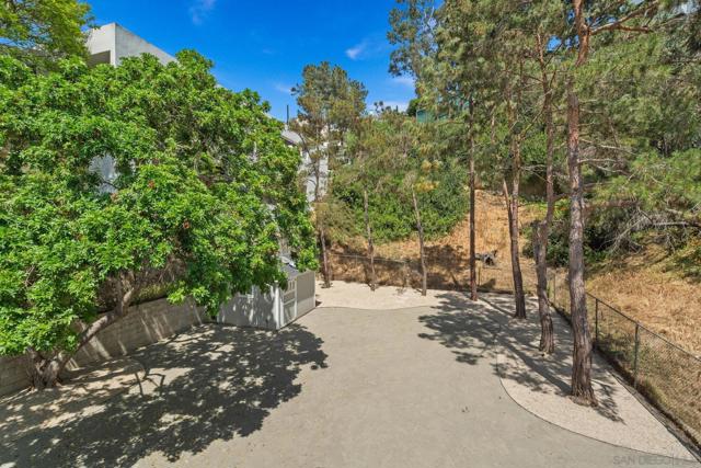 2821 N Arroyo Drive, San Diego CA: https://media.crmls.org/mediaz/7e9828ac-fc3a-4d5c-b7f7-0908dcbd527c.jpg
