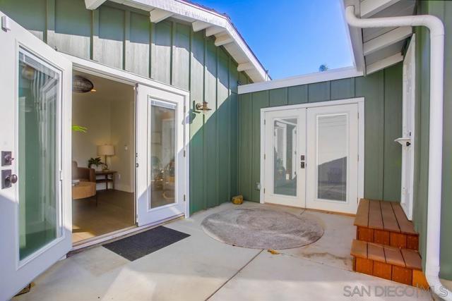 1571 San Elijo Ave, Cardiff by the Sea CA: https://media.crmls.org/mediaz/7e984ab1-f4e8-436e-a260-7842871bd66a.jpg