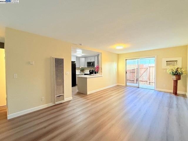 68 El Toro Ct, Fairfield CA: https://media.crmls.org/mediaz/7e985330-5f41-4dc7-bbd6-7cef4e460cf7.jpg