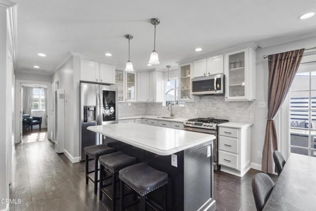 Detail Gallery Image 7 of 29 For 915 Maplewood Way, Port Hueneme,  CA 93041 - 3 Beds | 2 Baths