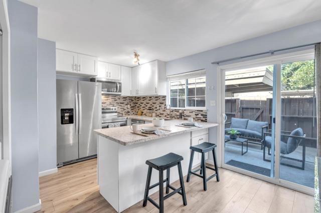 5392 Deodara Grove Court, San Jose CA: https://media.crmls.org/mediaz/7e98989c-c782-48be-a4e2-f8934a3cc5fe.jpg