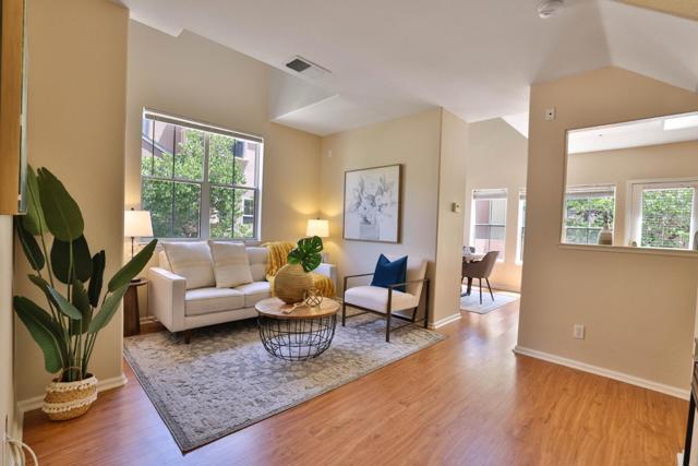101 Showers Court, Mountain View CA: https://media.crmls.org/mediaz/7e98d9ba-c47e-4f41-89d2-45d5c0c87e60.jpg