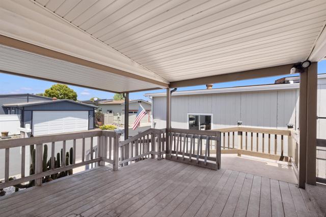 9255 N Magnolia Avenue, Santee CA: https://media.crmls.org/mediaz/7e999145-5db5-4279-93eb-a5a959948aed.jpg