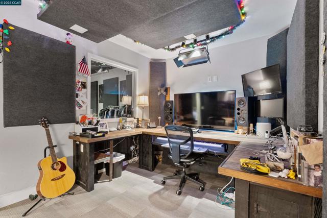 110 Costanza Drive, Martinez CA: https://media.crmls.org/mediaz/7e99b3da-1ec6-414a-8163-52af424eeef0.jpg