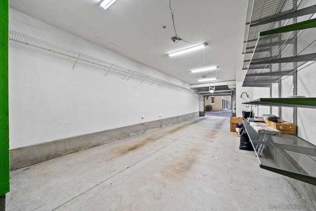 5439 Soho View Ter, San Diego CA: https://media.crmls.org/mediaz/7e9b34f1-37cd-4769-a5f1-704776a50eed.jpg