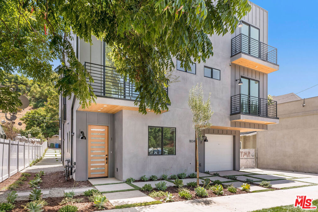 1834 N Echo Park Avenue, Los Angeles, CA 90026