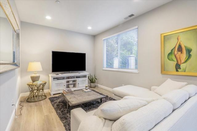 22287 Stevens Creek Boulevard, Cupertino CA: https://media.crmls.org/mediaz/7e9c0e04-5667-48c0-aed9-98d0a45d66ad.jpg