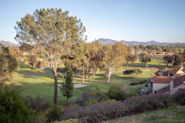 17489 Carnton Way, San Diego CA: https://media.crmls.org/mediaz/7e9c6a27-b8c4-4972-82bd-23dde75b19b2.jpg