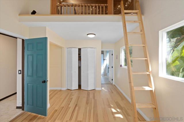26036 38 Kaywood Terrace, Escondido CA: https://media.crmls.org/mediaz/7e9d86e2-dc86-4ccb-9d3b-4095f4c3104e.jpg