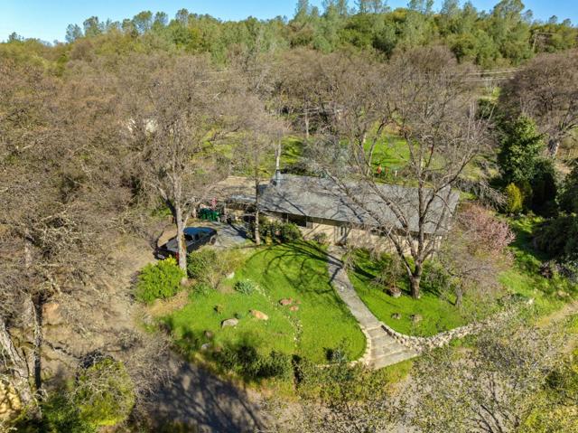 Image 10 of 52 For 10264 Combie Road