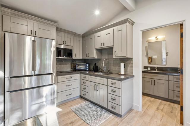 20 Mariposa Avenue, Los Gatos CA: https://media.crmls.org/mediaz/7ea002cb-0729-44b0-abfe-a9452ce0fcfd.jpg