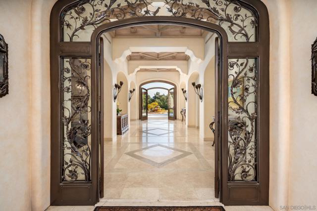 17535 Los Morros, Rancho Santa Fe CA: https://media.crmls.org/mediaz/7ea1a834-c2e0-4862-a76b-ef2fe0b3fc58.jpg
