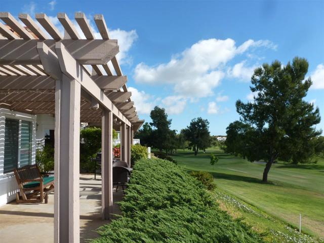 Detail Gallery Image 12 of 33 For 4913 Alicante Way, Oceanside,  CA 92056 - 2 Beds | 2 Baths