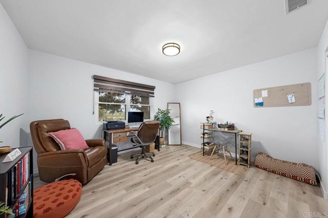 Detail Gallery Image 25 of 56 For 2442 Sunflower, Vista,  CA 92083 - 3 Beds | 2 Baths