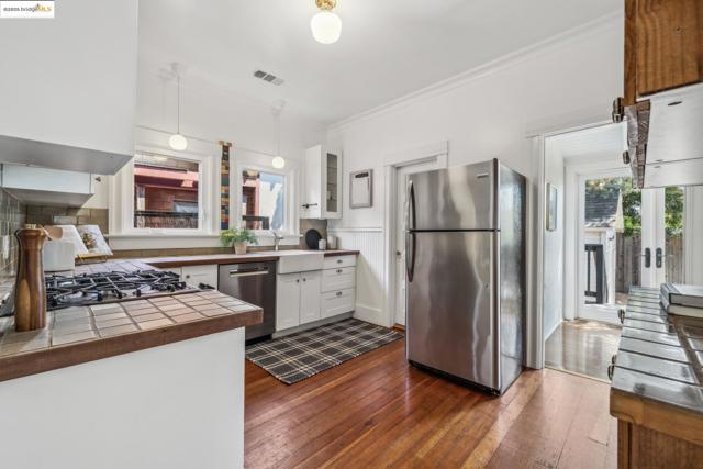 2705 Mathews St, Berkeley CA: https://media.crmls.org/mediaz/7ea23e73-0abd-40dd-855d-0cd7ec25c1f5.jpg
