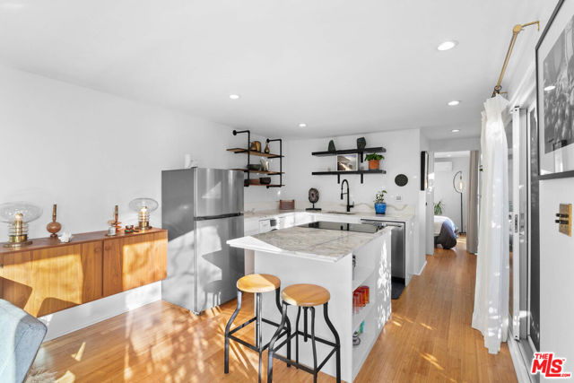2727 Corral Canyon Road, Malibu CA: https://media.crmls.org/mediaz/7ea32223-e460-4191-9cf2-f1bcd619dbcd.jpg