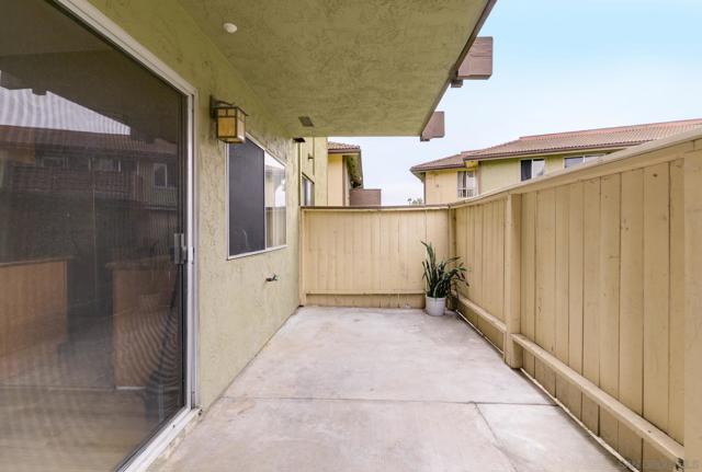 615 Fredricks Ave, Oceanside CA: https://media.crmls.org/mediaz/7ea3fee0-5e53-4764-ab3c-d69c8e318fd8.jpg