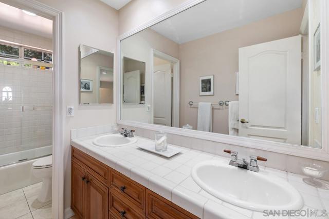 4753 Gabriel Way, La Mesa CA: https://media.crmls.org/mediaz/7ea48fae-8600-451d-9ce3-bd79a8f4200e.jpg