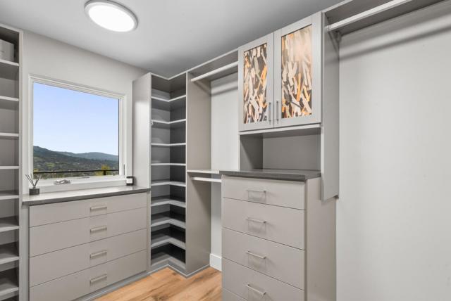 17808 Tourney Road, Los Gatos CA: https://media.crmls.org/mediaz/7ea53978-201e-447f-b48d-e0af28826db7.jpg