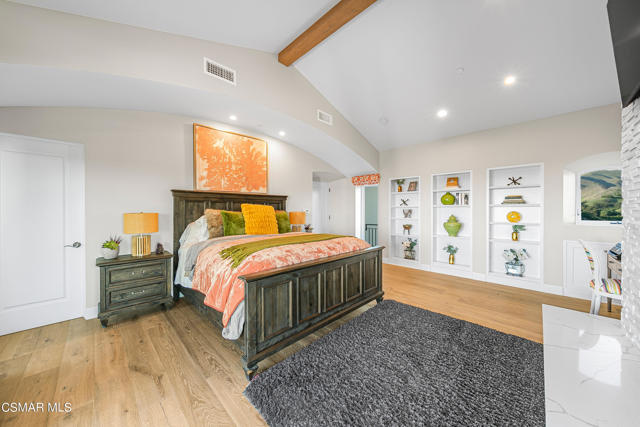 1451 E La Loma Avenue, Somis CA: https://media.crmls.org/mediaz/7ea607a3-e9a3-4866-9300-338fa9ec2744.jpg