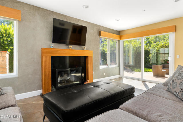 29636 Quail Run Drive, Agoura Hills CA: https://media.crmls.org/mediaz/7ea60b9a-d011-4cd3-af13-8bb92256191d.jpg