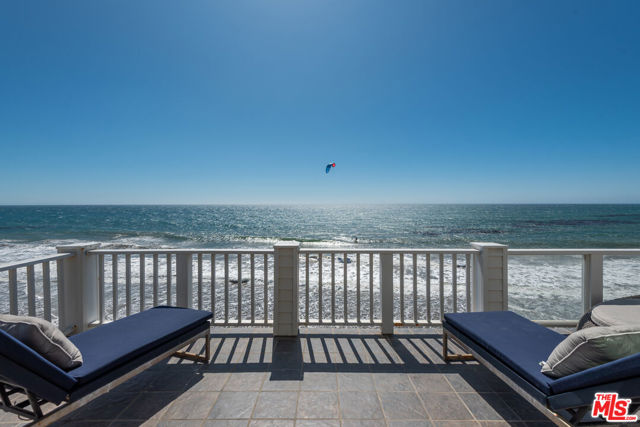 31656 Sea Level Drive, Malibu CA: https://media.crmls.org/mediaz/7ea6bb03-7c87-4aab-90c2-f1f358e2ba1d.jpg