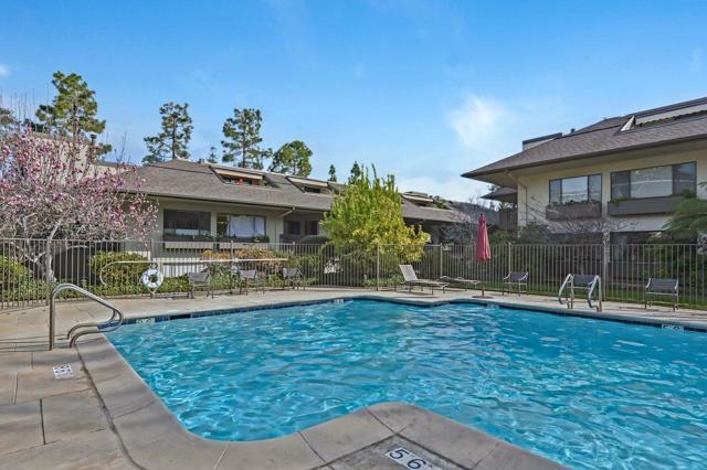 2140 Santa Cruz Avenue, Menlo Park CA: https://media.crmls.org/mediaz/7ea725ef-85a0-4a45-826e-ca17136fc082.jpg
