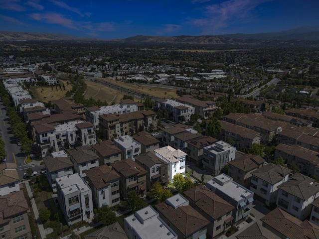 3079 Manuel Loop, San Jose CA: https://media.crmls.org/mediaz/7ea77c6a-40c4-42a8-bf04-257290f83a0b.jpg
