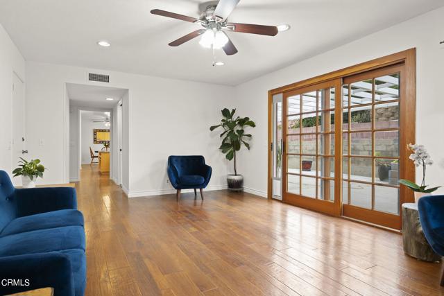 18-web-or-mls-UpmarketMedia_577Cort-96