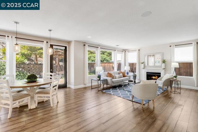 113 St Laurent Ct, Martinez CA: https://media.crmls.org/mediaz/7ea93df4-51a1-4a01-abdd-283d8dc09ccc.jpg