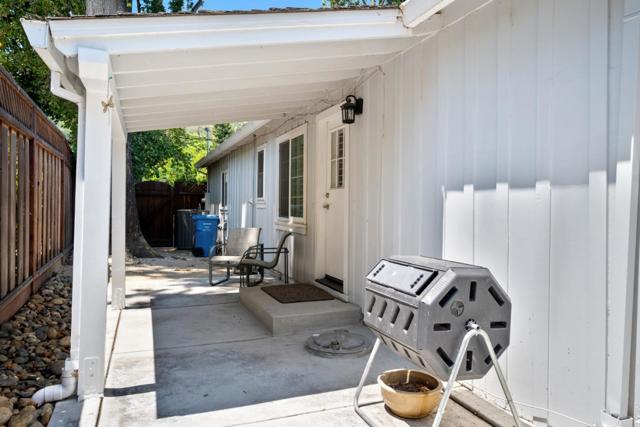 20 Sara Lane, Alamo CA: https://media.crmls.org/mediaz/7ea9e51f-d181-4161-84be-4ed1adfddac5.jpg
