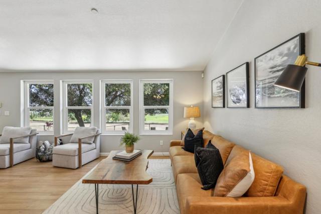 2995 Day Road, Gilroy CA: https://media.crmls.org/mediaz/7eaa0967-f256-42e9-807b-f6f4741be18d.jpg